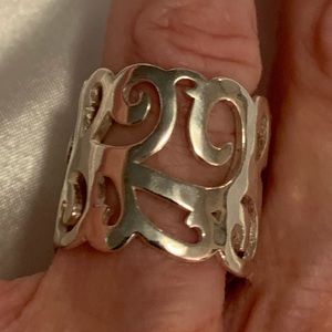 New Silpada Ring size 7 .925 sterling silver Eden